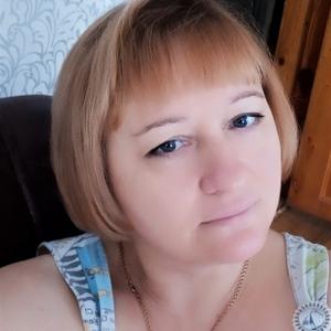 Девушки в Оренбурге: Светлана, 52 - ищет парня из Оренбурга