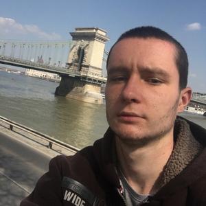 Парни в Budapest: Dominik, 25 - ищет девушку из Budapest