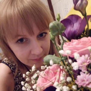Девушки в Заринске: Katya, 35 - ищет парня из Заринска