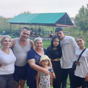 Девушки в Нижнекамске: Надежда, 65 - ищет парня из Нижнекамска