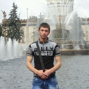 Парни в Магадане: Игорь, 35 - ищет девушку из Магадана