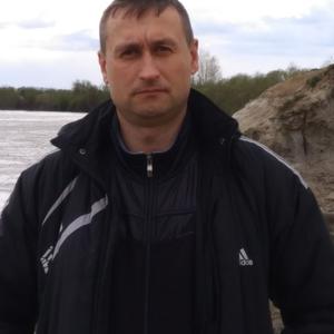 Парни в Канске: Юрий, 49 - ищет девушку из Канска