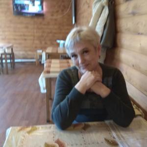 Девушки в Омске: Ольга, 52 - ищет парня из Омска