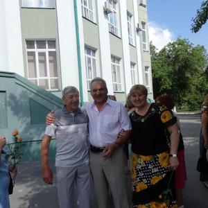 Парни в Новосибирске: Руслан, 69 - ищет девушку из Новосибирска