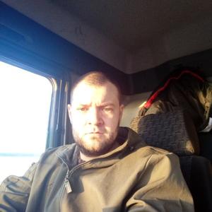 Парни в Тогучине: Дмитрий Сарычев, 37 - ищет девушку из Тогучина