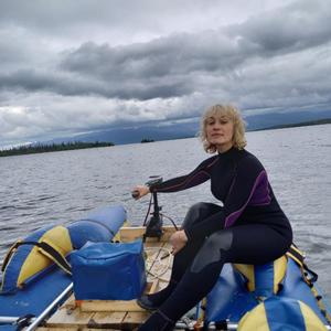 Девушки в Северодвинске: Оксана, 50 - ищет парня из Северодвинска