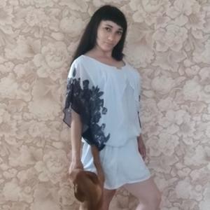 Девушки в Владивостоке: Елена Денисова, 38 - ищет парня из Владивостока