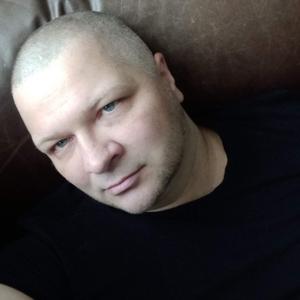 Виталий, 45 лет, Могилев