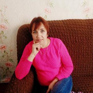 Девушки в Асино: Людмила, 56 - ищет парня из Асино