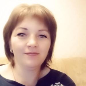 Девушки в Арсеньеве: Наталья, 45 - ищет парня из Арсеньева