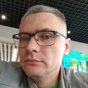 Парни в Владивостоке: Сергей, 37 - ищет девушку из Владивостока