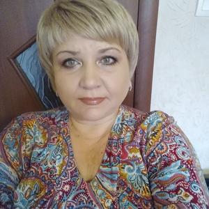 Девушки в Саратове: Наталья, 50 - ищет парня из Саратова
