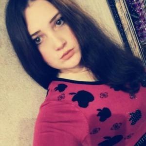 Девушки в Молодечно: Екатерина, 27 - ищет парня из Молодечно