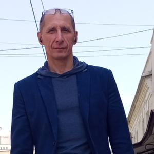 Роман, 48 лет, Владивосток