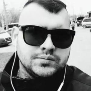 Дмитрий, 36 лет, Луга