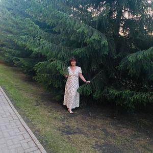 Девушки в Екатеринбурге: Яна, 52 - ищет парня из Екатеринбурга