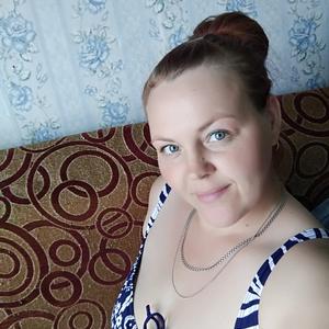 Девушки в Коченево: Нина, 35 - ищет парня из Коченево