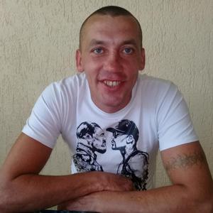 Парни в Гулькевичах: Виталий, 45 - ищет девушку из Гулькевич