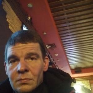 Парни в Мурманске: Sergejakovlev, 41 - ищет девушку из Мурманска