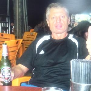 Олег, 54 года, Омск