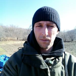 Максим, 37 лет, Приморский