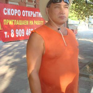Парни в Тольятти: Роберт, 58 - ищет девушку из Тольятти