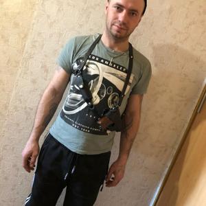 Парни в Челябинске: Евгений, 29 - ищет девушку из Челябинска
