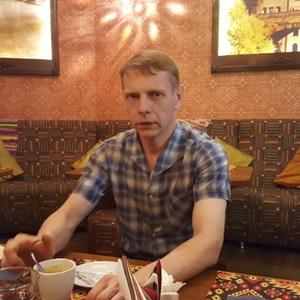 Олег, 54 года, Кировск