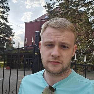 Парни в Калининграде: Александр Карпов, 25 - ищет девушку из Калининграда