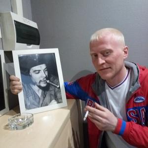 Парни в Новоалтайске: Николай Грешных, 34 - ищет девушку из Новоалтайска