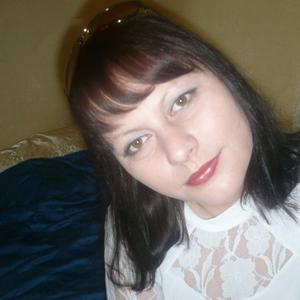 Девушки в Петрозаводске: Елена Ключанцева, 45 - ищет парня из Петрозаводска