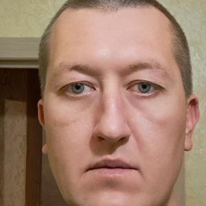 Парни в Калинковичах: Андрей, 35 - ищет девушку из Калинковичей