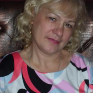 Девушки в Йошкар-Оле: Валентина Суслова, 60 - ищет парня из Йошкар-Олы