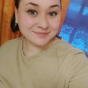 Девушки в Екатеринбурге: Кристина, 27 - ищет парня из Екатеринбурга