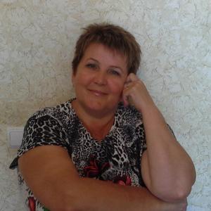 Девушки в Сыктывкаре: Анна Макарова, 62 - ищет парня из Сыктывкара