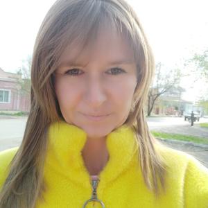 Девушки в Салават: Людмила, 37 - ищет парня из Салават