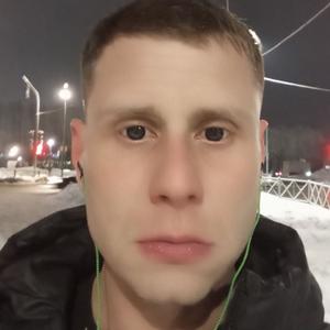 Парни в Гатчине: Антон, 32 - ищет девушку из Гатчины