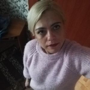 Девушки в Нижние Серги: Оксана, 42 - ищет парня из Нижние Серги