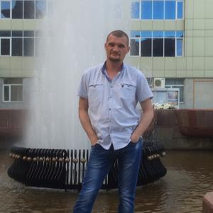 Парни в Саратове: Максим, 45 - ищет девушку из Саратова