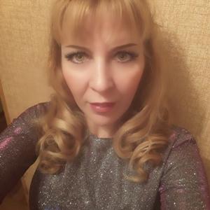 Девушки в Оренбурге: Мила, 40 - ищет парня из Оренбурга
