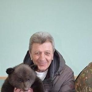 Парни в Барнауле (Алтайский край): Валерий, 61 - ищет девушку из Барнаула (Алтайский край)