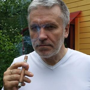 Константин, 69 лет, Поварово