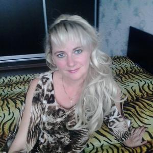 Девушки в Благовещенске (Башкортостан): Анна, 49 - ищет парня из Благовещенска (Башкортостан)