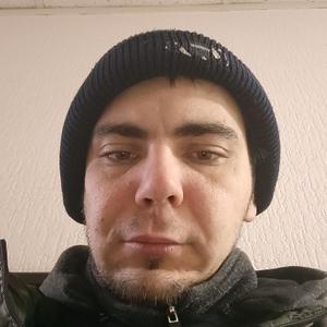 Парни в Семикаракорске: Ярослав, 30 - ищет девушку из Семикаракорска