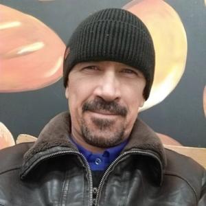 Парни в Новокузнецке: Andrey, 49 - ищет девушку из Новокузнецка