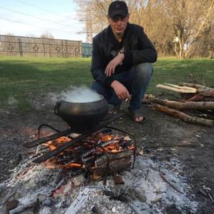 Парни в Донецке: Антон, 24 - ищет девушку из Донецка