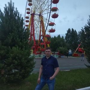 Парни в Нижний Тагиле: Анатолий, 29 - ищет девушку из Нижний Тагила