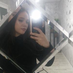 Девушки в Ставрополе: Аня, 20 - ищет парня из Ставрополя