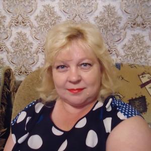 Девушки в Смоленске: Елена Копанюва, 51 - ищет парня из Смоленска