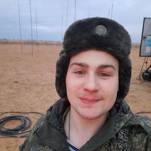Mihail, 24 года, Астрахань